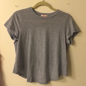 Cut out back cropped tee shirt
